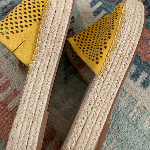 Caslon Yellow Woven Sandals - Picture 4 of 4
